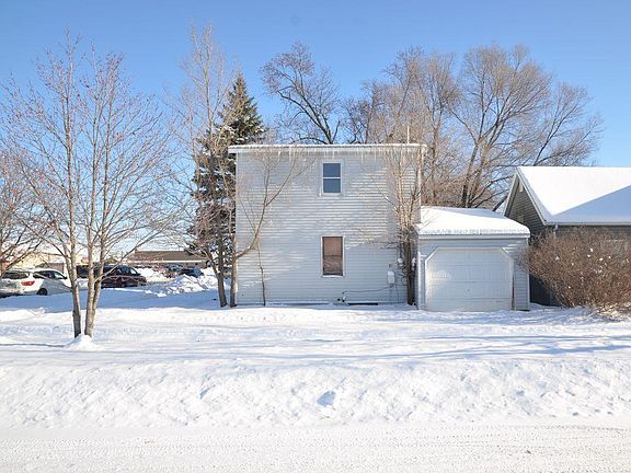 4th image of 312 2nd St W