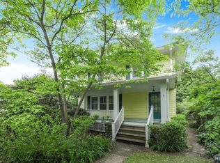 166 Hope St, Ridgewood, NJ 07450