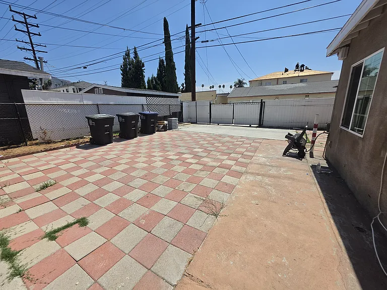 1038 Raymond Ave — Photo 29
