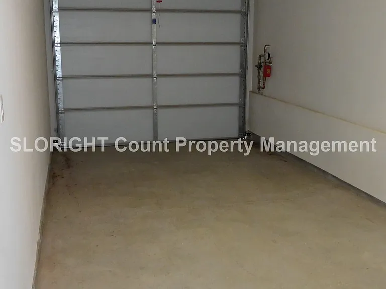 923 Humbert Ave — Photo 14