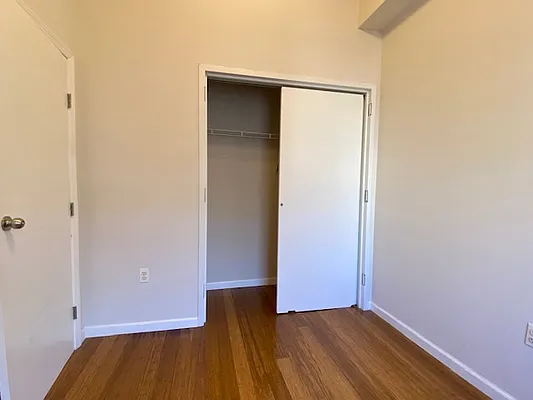 Rented by REAL New York | media 41