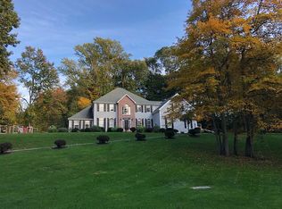 59 Laurel Dr, Easton, CT 06612