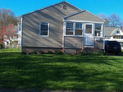 1 Lincoln St, Manchester, CT, 06040
