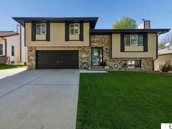 5417 S 78th St, Lincoln, NE 68516
