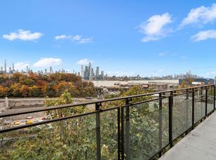 76 Hackensack Plank Rd, Weehawken, NJ 07086