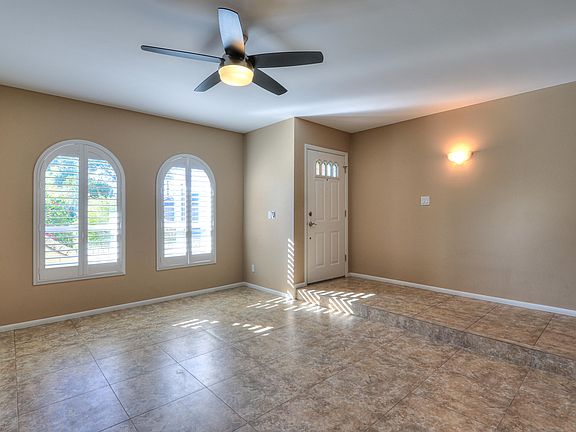 3rd image of 2923 S Las Palmas