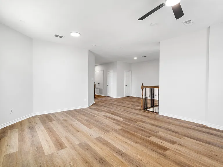 1738 Rock Ridge Dr — Photo 22