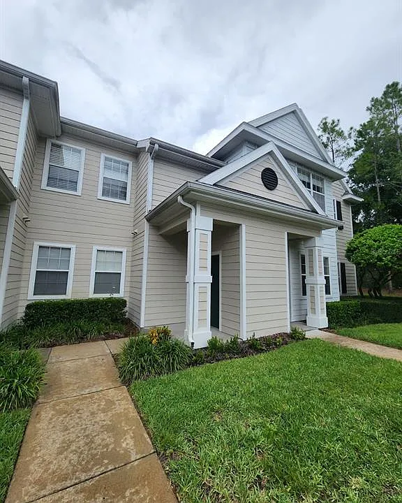142 Southern Pecan Cir #204