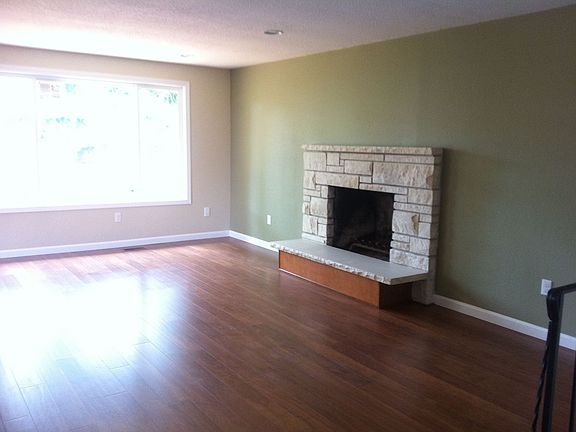 living room (upstairs)