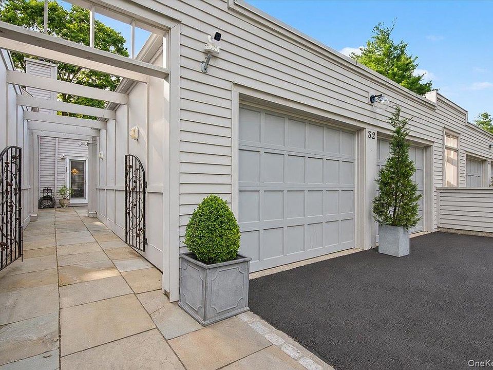 1st image of 32 Beechwood Way