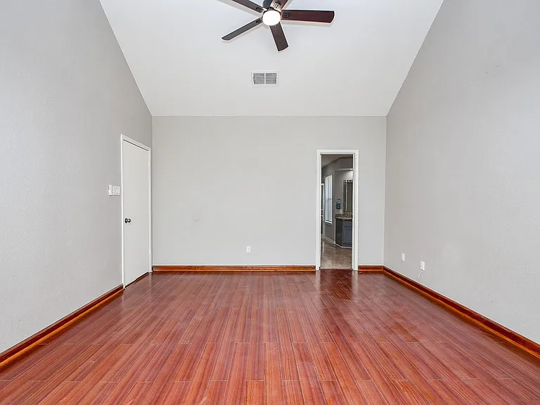 11414 Chariot Dr — Photo 25