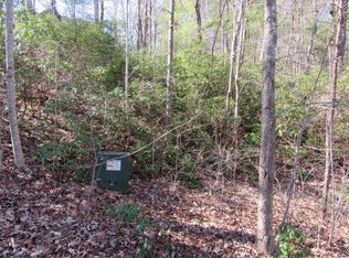 107 Fireside Ln, Pickens, SC 29671