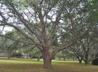 190 Angel Oak Dr, Pawleys Island, SC 29585