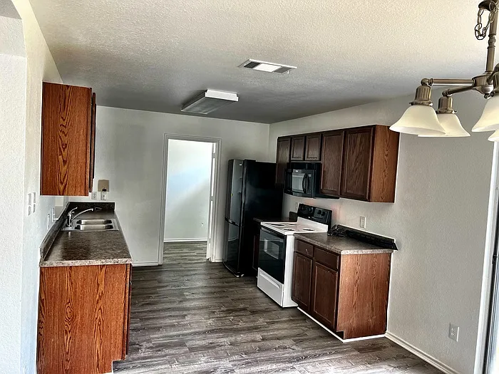 12313 Drummond Dr — Photo 5