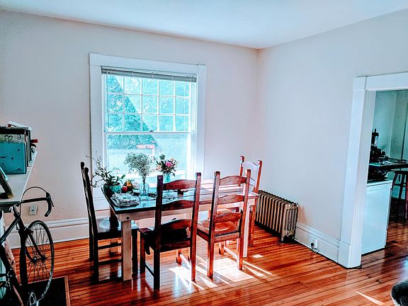 2nd image of 1122 N Emerson St APT 4