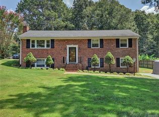 10401 Hollyberry Dr, North Chesterfield, VA 23237