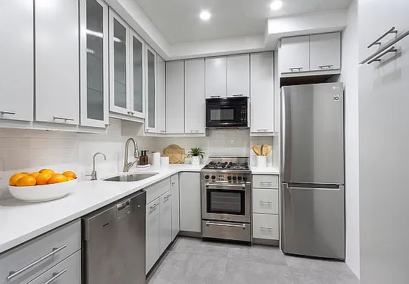3rd image of 66 Madison Ave APT 8F