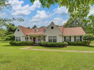 1125 Green Gable Dr, Terry, MS 39170