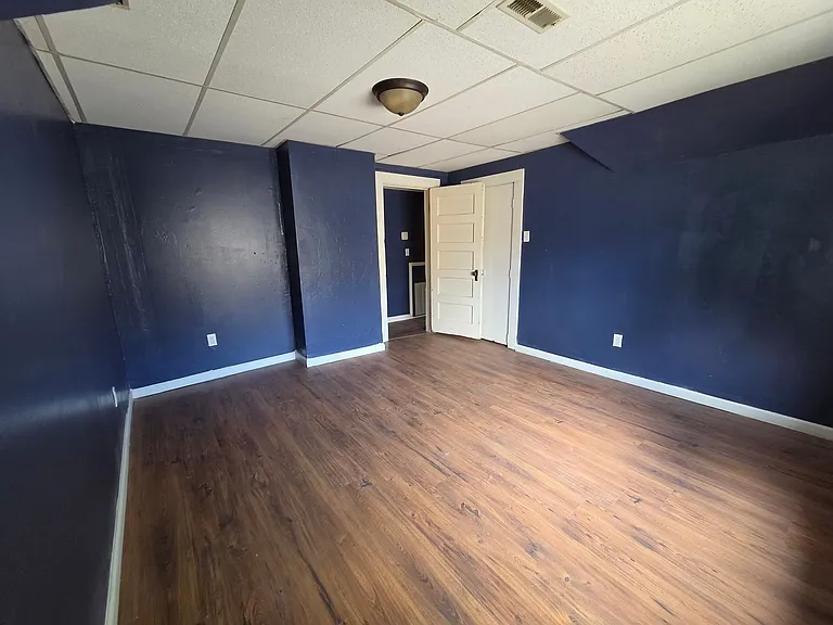 923 Chestnut St #3 — Photo 5