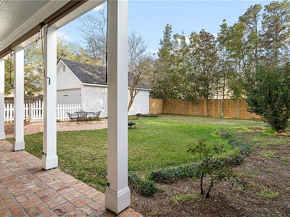 3rd image of 554 Beau Chene Dr