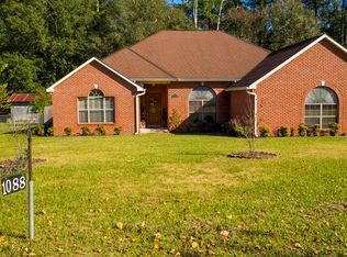 1088 Gobbler Ln, Waycross, GA 31503