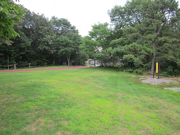 Large private lawn. 2 acres+