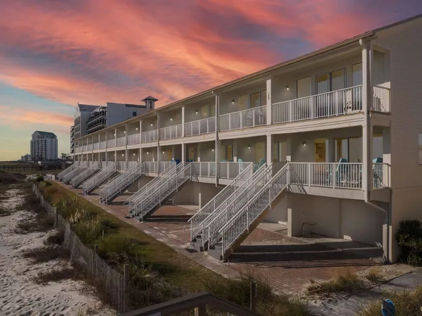 8425 Gulf Blvd APT 8, Navarre, FL 32566