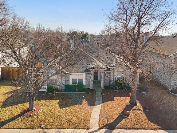 2nd image of 409 Kathy Ln