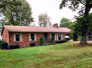 185 King Richard Dr, Murray, KY 42071