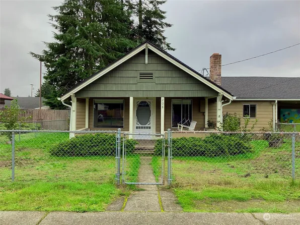208 Centre Street N, Rainier, WA 98576