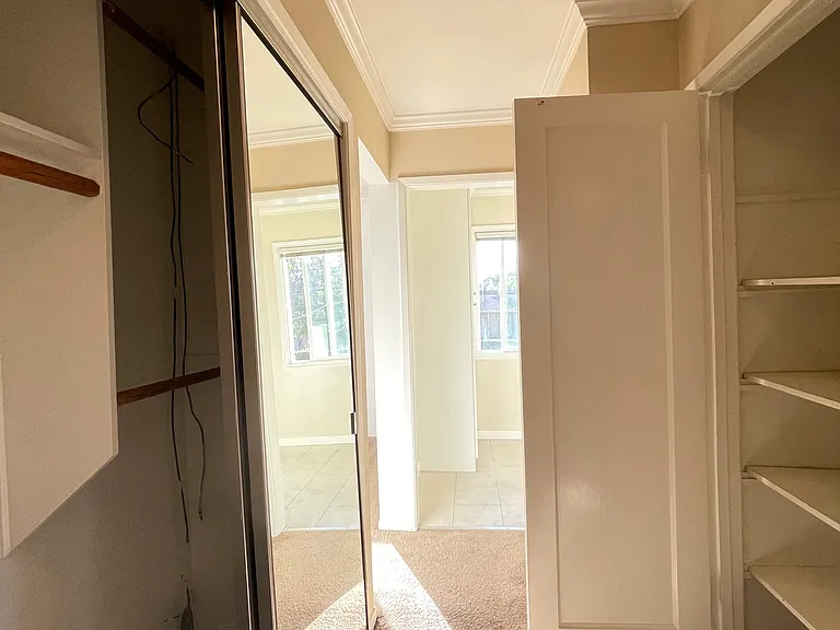 86 E 39th Ave — Photo 10