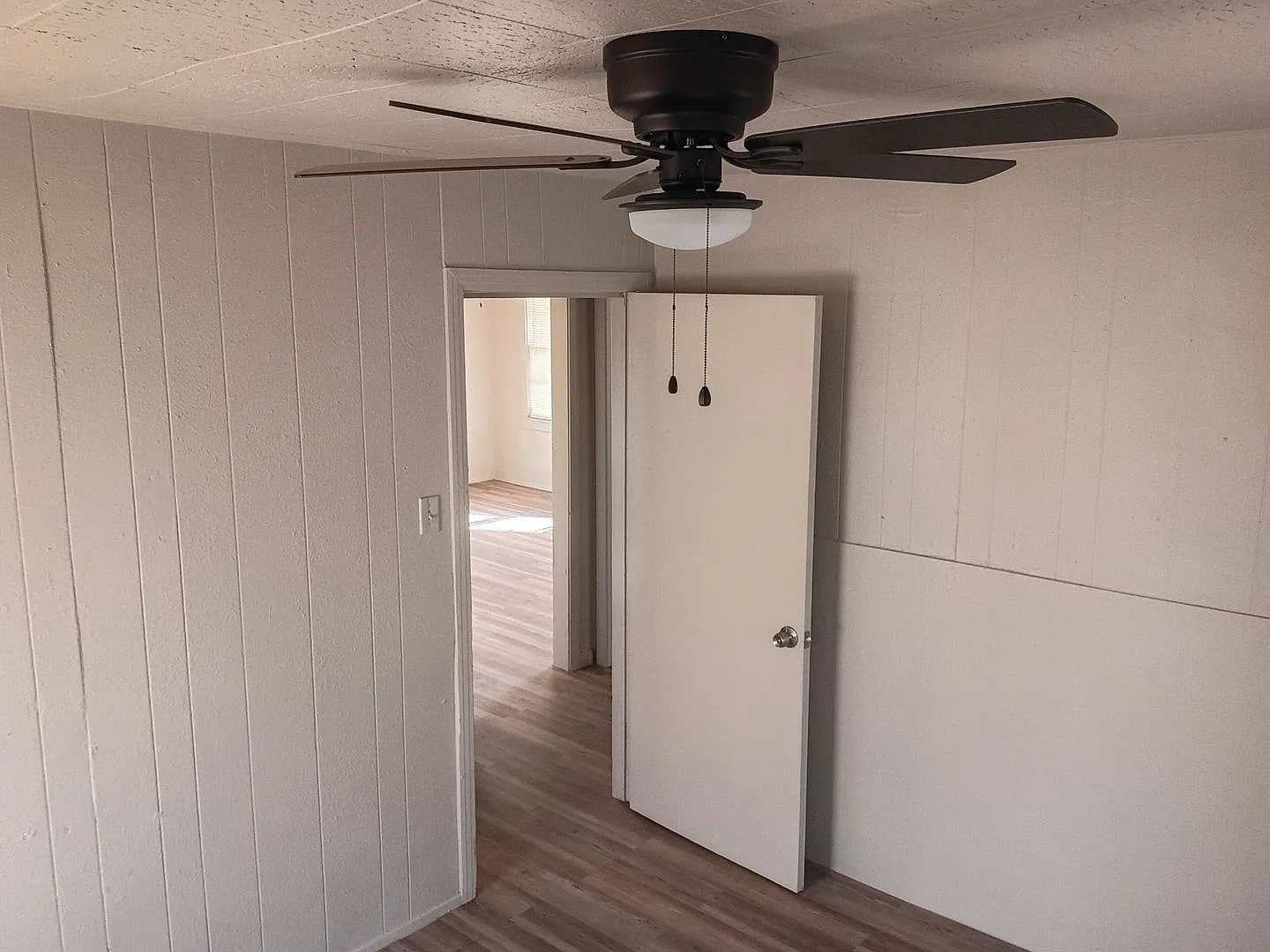 $0 First Month's Rent / $0 Deposit at Move-in — Photo 4
