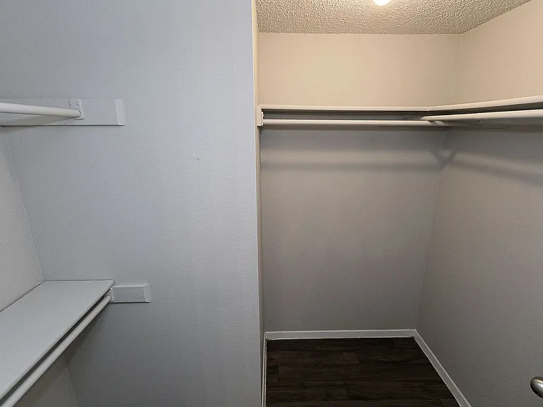 City Crest Apartments — Photo 143