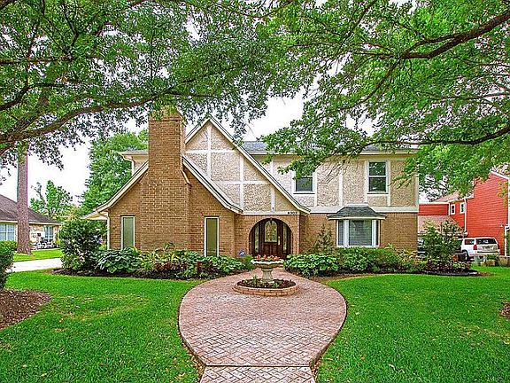 2nd image of 8303 Amber Cove Dr