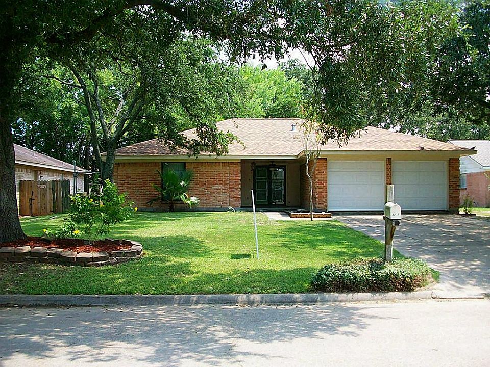 1st image of 3207 Wavecrest St