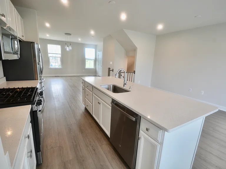 126 Fletcher Cir — Photo 5