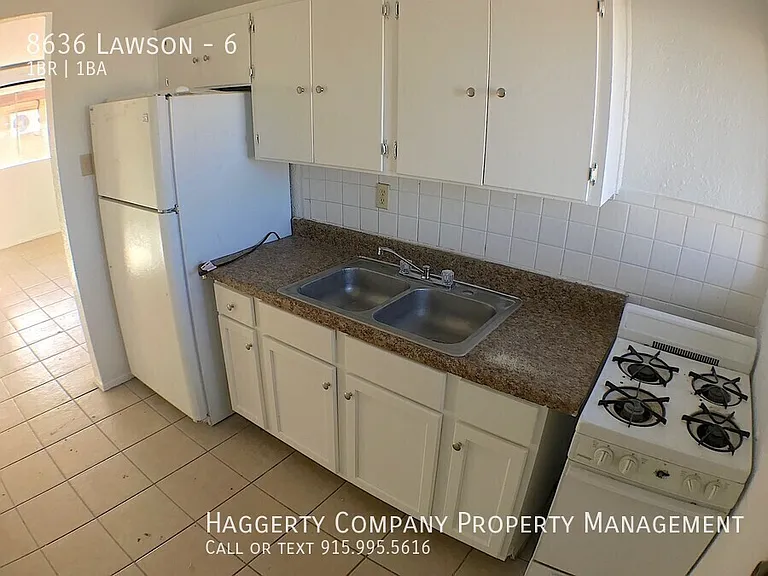 8636 Lawson St #6 — Photo 6