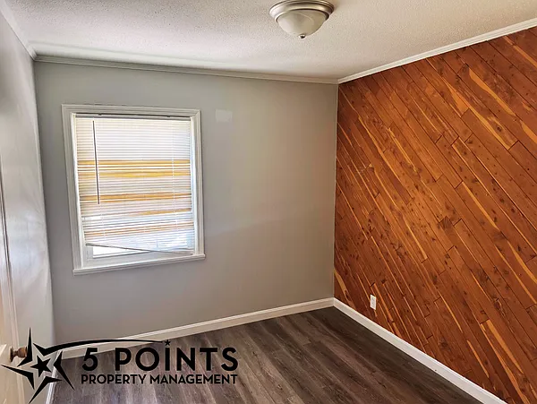 601 W Glendale St — Photo 23