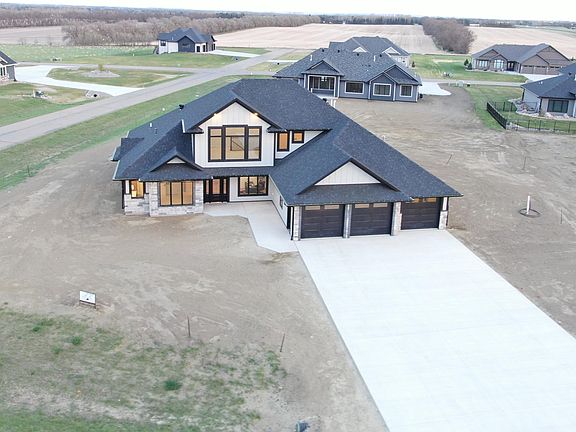 3rd image of 11807 Glacier Cir