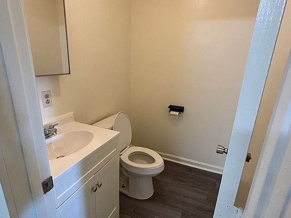 4th image of 211 & 213 Saint Paul St #213
