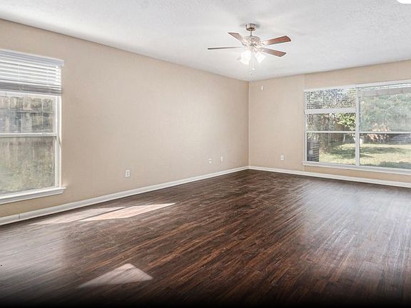 2nd image of 12935 Garlenda Ln