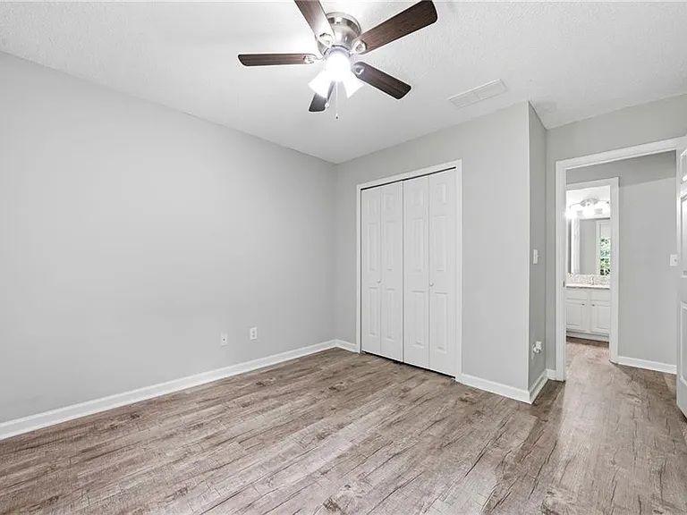 5682 Lawley Dr — Photo 27