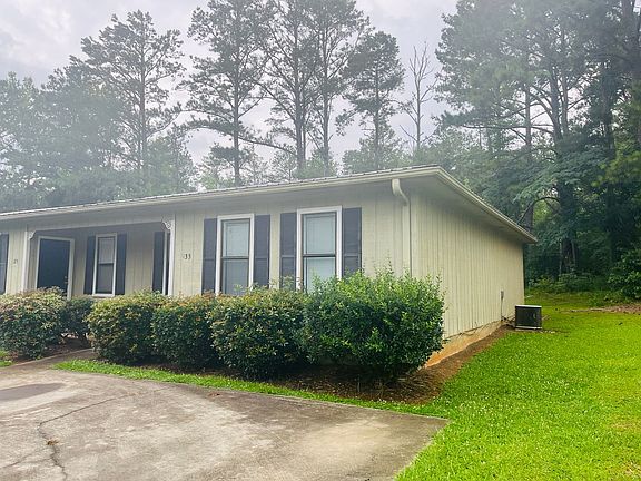 2nd image of 125 Pine Ter #135