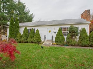 15 Old Farm Dr, Newington, CT 06111