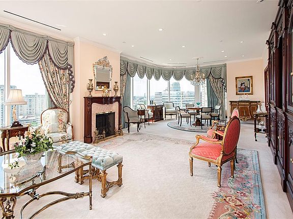 5th image of 3510 Turtle Creek Blvd APT 15D