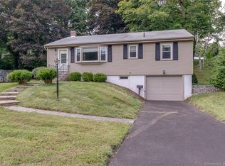 184 Robindale Dr, Berlin, CT 06037