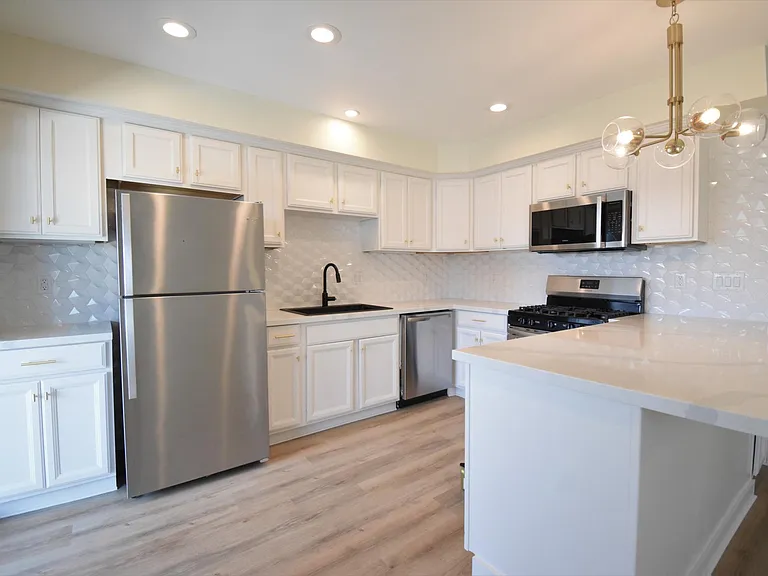 1312 S Pacific St #B — Photo 6