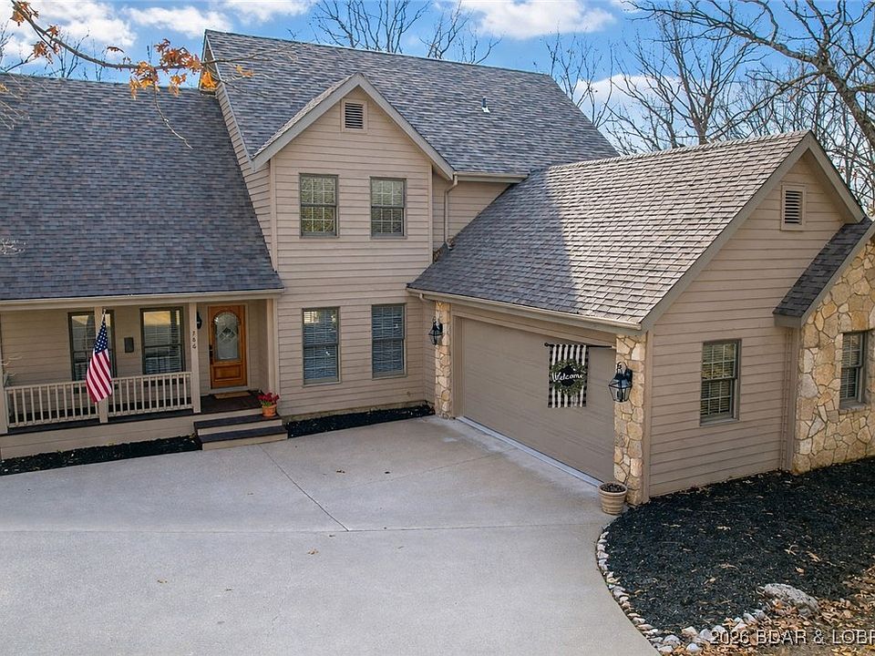 1st image of 286 Foxhead Shores Dr
