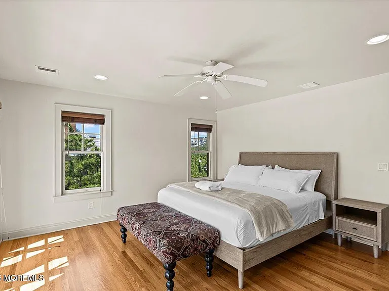 1043 Barnegat Ln — Photo 45