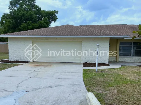 8900 Phyliss Ave, Sarasota, FL 34231